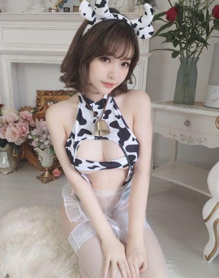 亚洲视频精品在线_国语版中文版