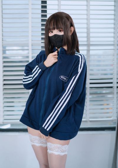 免费看美女裸露无档网站_720免费观看超清