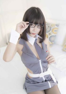 奇米四色影视在线看_十万网红美女美酱