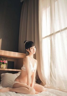 给我播放免费高清mv在线观看_HD迅雷电影在线
