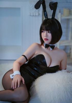 皇帝跟各种嫔妃啪啪的小说_HD免费观看最新